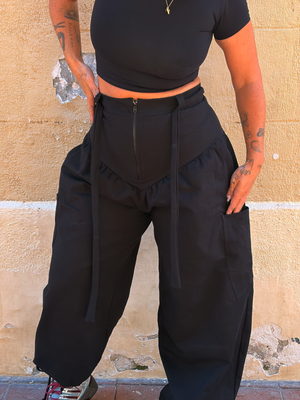 Corset Puff Pants with 4(!) pockets in Black