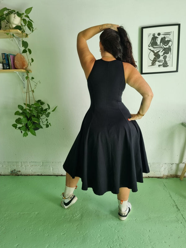 Asri Dress Iza Neck Midi Regular in Black - Manners London