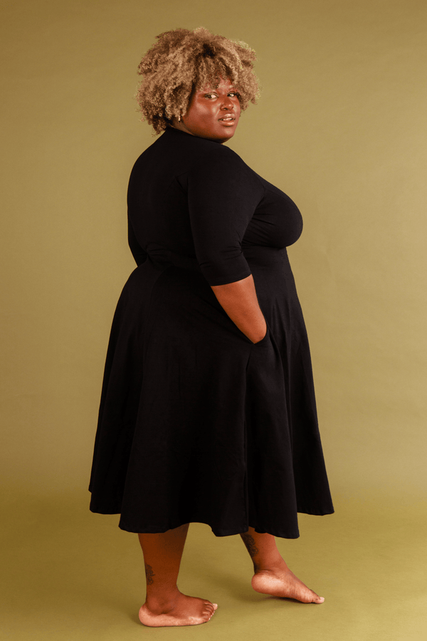 Asri Dress Leki Midi 3/4 sleeve in Black - Manners London
