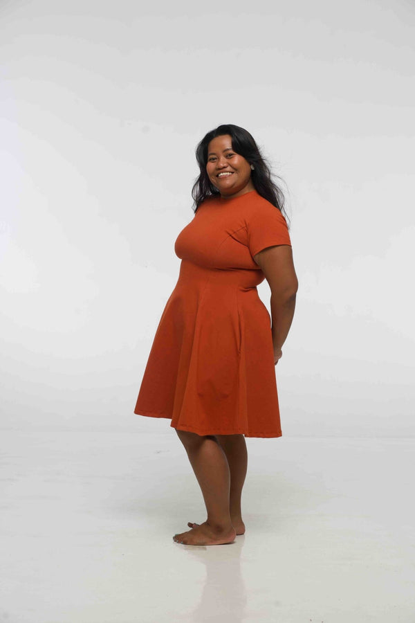 Asri Leki Dress Mini (short sleeves) in Burnt Orange - Manners London