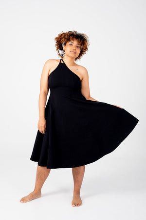Asri Point Neck Midi Dress Petite in Black - Manners London