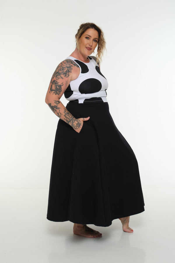 Asri Skirt Midi split w/thin waist band in Black - Manners London