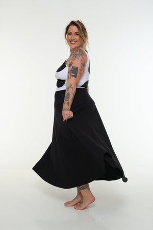 Asri Skirt Midi split w/thin waist band in Black - Manners London