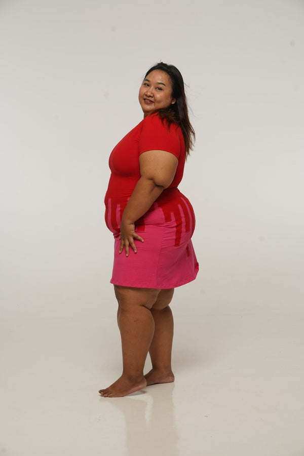 Bizi Mini Dress Boat neck in Red and Pink - Manners London