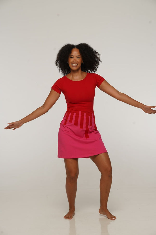 Bizi Mini Dress Boat neck in Red and Pink - Manners London