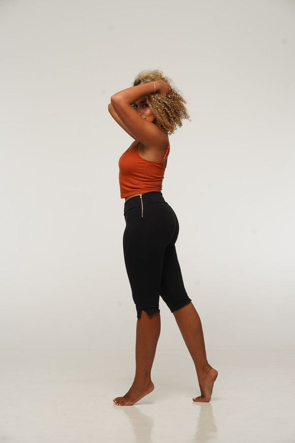 Capri Pants in Black - Manners London