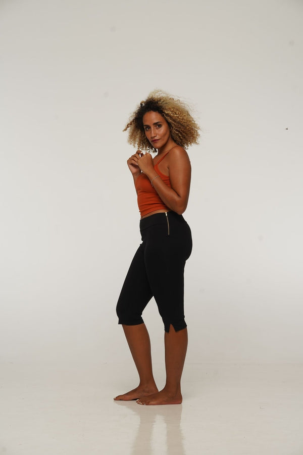 Capri Pants in Black - Manners London