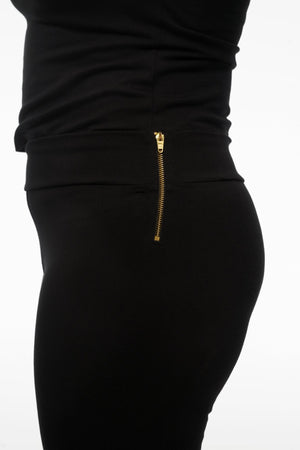 Capri Pants in Black - Manners London