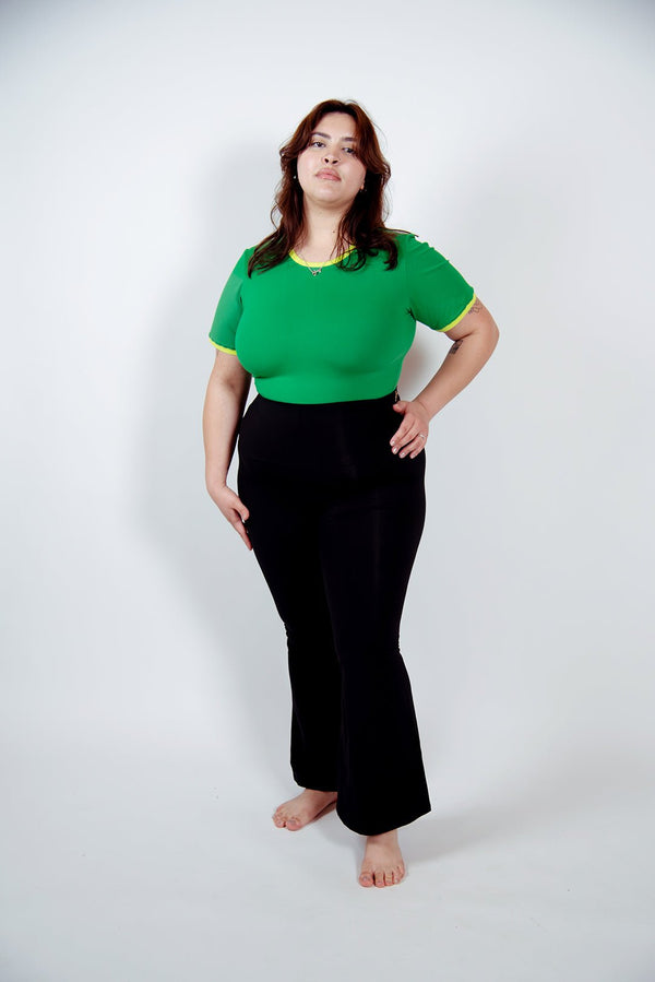 Crew Neck T-shirt in Full Length in Grass Green/Lime Green edging - Manners London