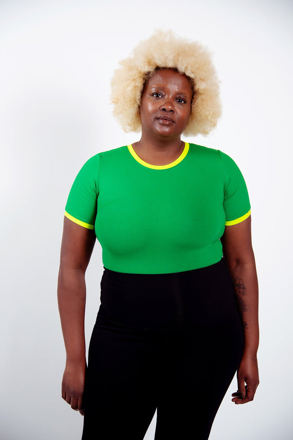 Crew Neck T-shirt in Full Length in Grass Green/Lime Green edging - Manners London