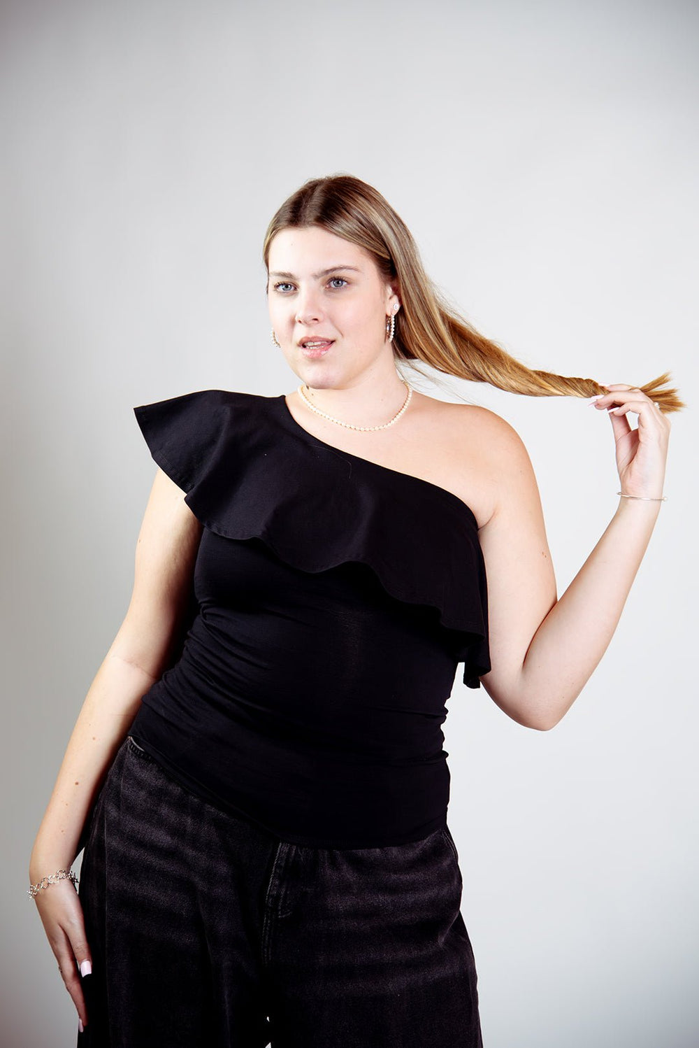 Diida 3 - way Full Length Top in Black - Manners London