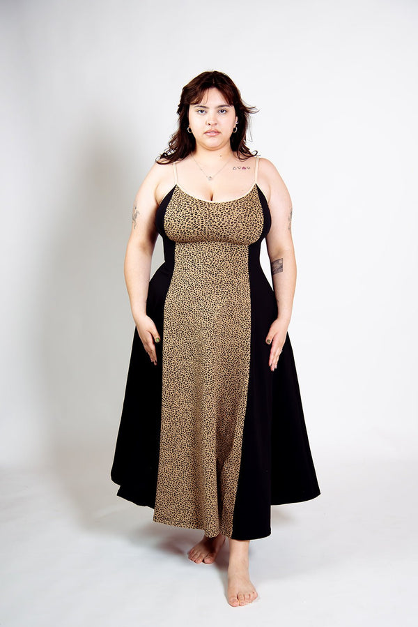 Kala Dress Midi Regular in panel Black/Classic Leopard - Manners London