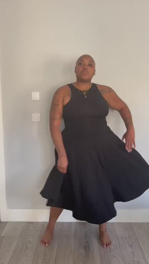 Asri Dress Iza Neck Midi Regular in Black
