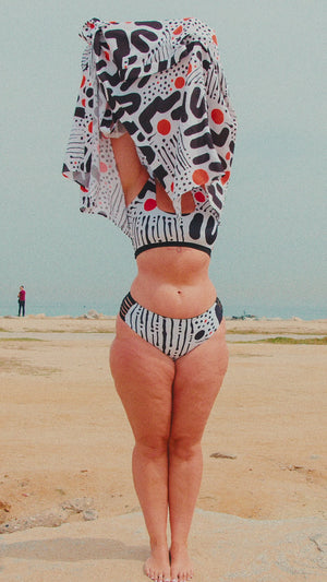 Cheeky Reversible In Cuppa Print and Black