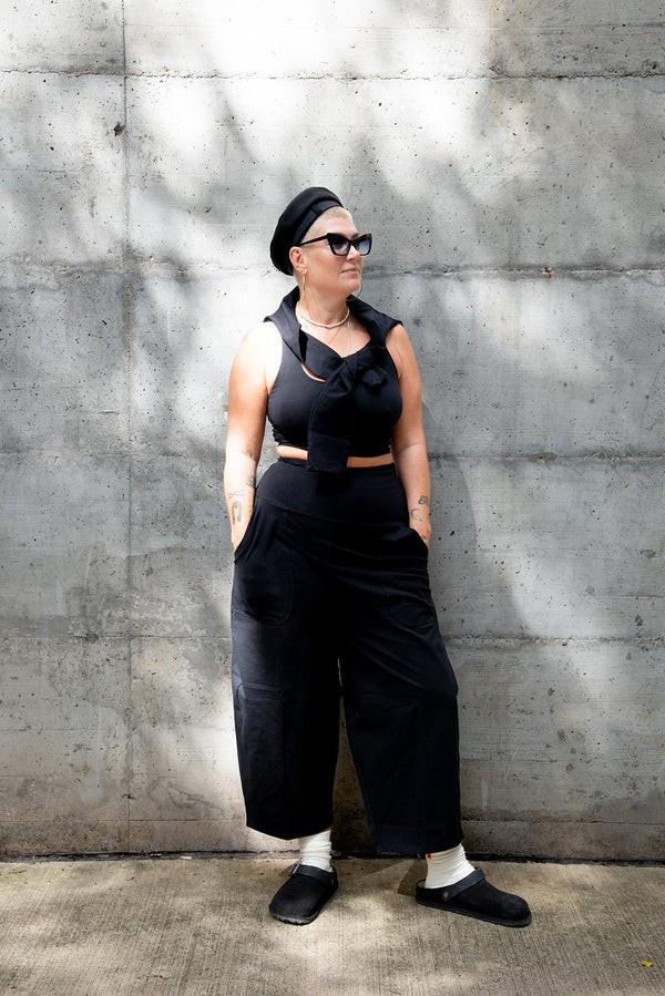 Puff Pants Regular in Black - Manners London