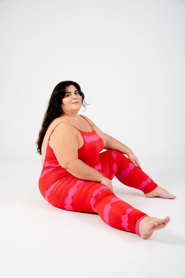 Santai Jumpsuit Tall in Blot Red - Manners London