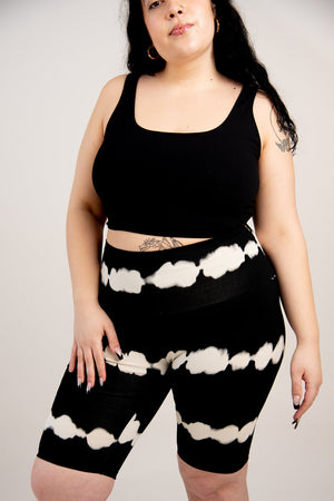Shinni Neck Crop Tank Top In Black - Manners London