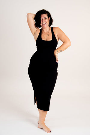 Shinni Neck Midi Dress Petite In Black - Manners London