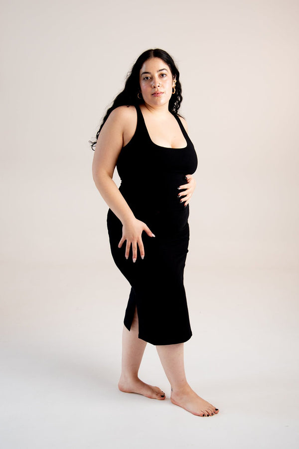 Shinni Neck Midi Dress Petite In Black - Manners London