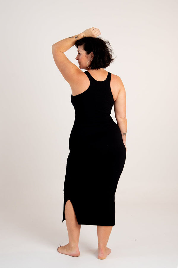 Shinni Neck Midi Dress Petite In Black - Manners London
