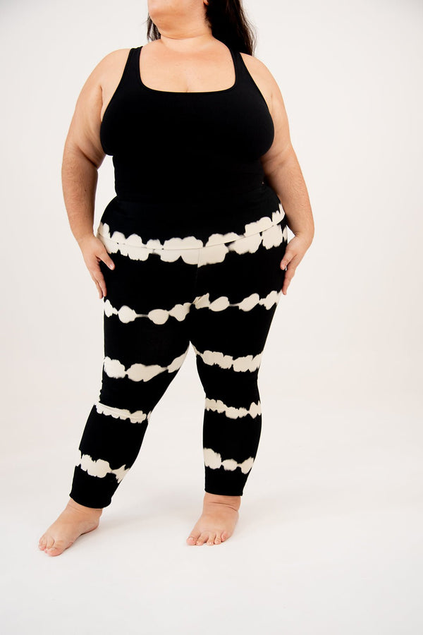 Super High Waist Tib Pant In Blot Black - Manners London