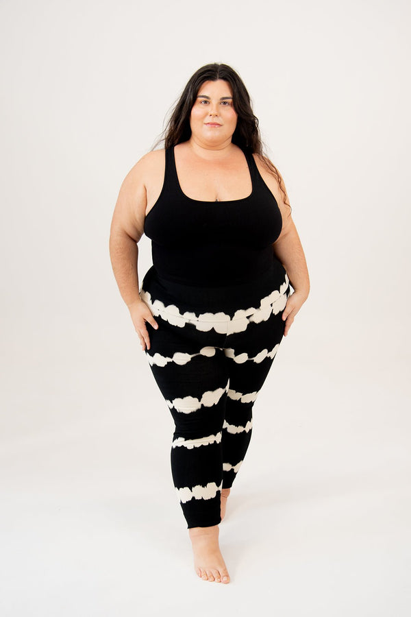 Super High Waist Tib Pant In Blot Black - Manners London