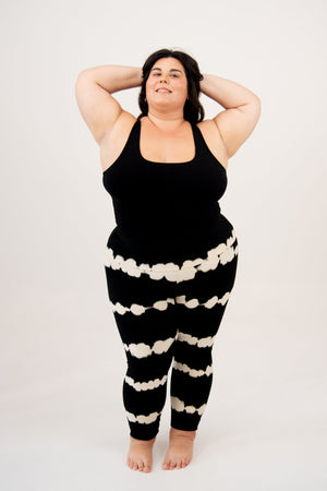Super High Waist Tib Pant Petite In Blot Black - Manners London