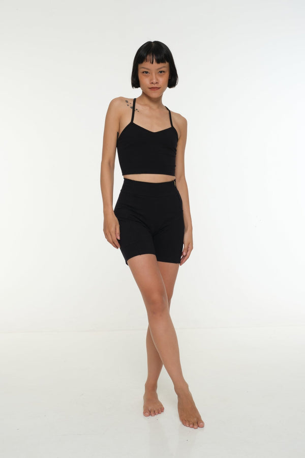 Tib Shorts Petite with pockets and zip in Black - Manners London
