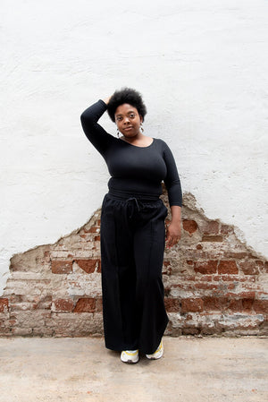 Trackie Trousers Wide Petite in Black - Manners London