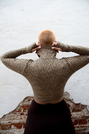 Turtle Neck Long Sleeve Crop Top with Hole in Classic Leopard - Manners London
