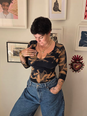 U Front Full Length Top with sleeves in Acid Wash - Manners London