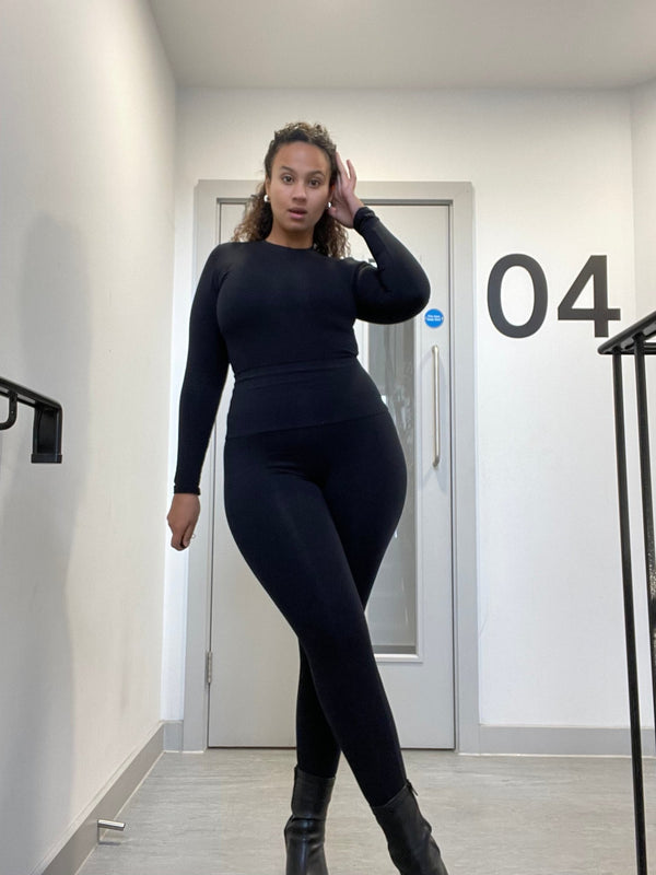 Super High Waist Tib Pant Regular in Black - Manners London